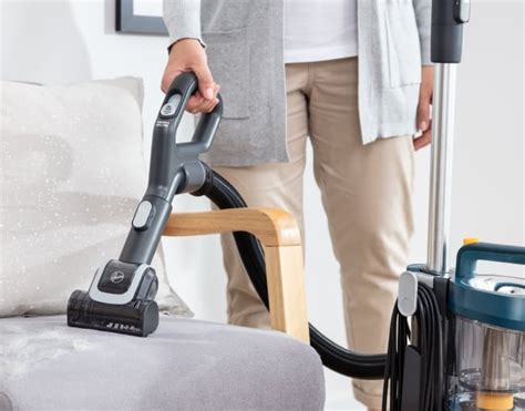 how much does d&b hoovers cost